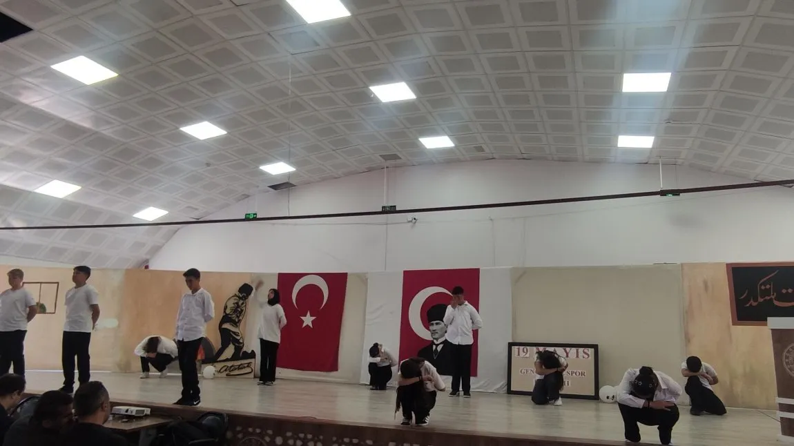 Mehmet Akif Ersoy Ortaokulu fotoğrafı