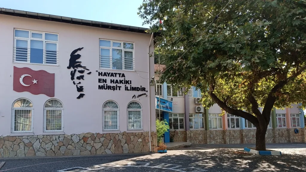 Bilgi Bulut İlkokulu