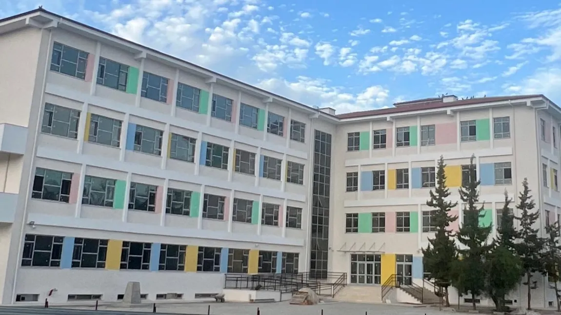 Yenimahalle İlkokulu