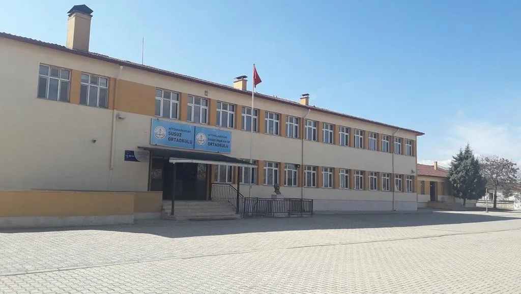 Susuz Ortaokulu fotoğrafı
