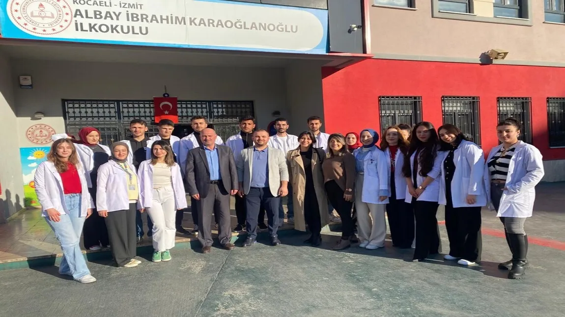 Albay İbrahim Karaoğlanoğlu İlkokulu