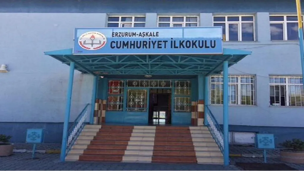Cumhuriyet İlkokulu