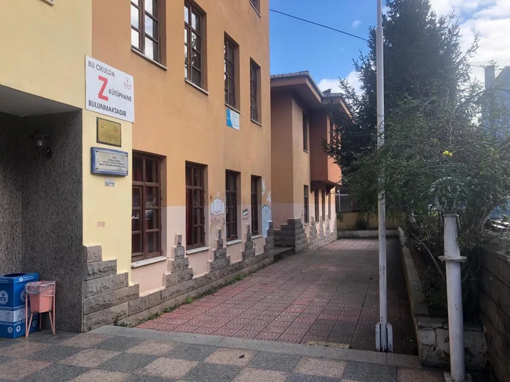 Haberal Vakfı Yaşar Ve MedineHaberal Ortaokulu