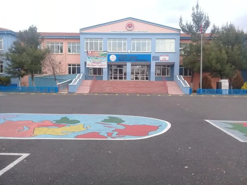 Saadet Güney İmam Hatip Ortaokulu fotoğrafı