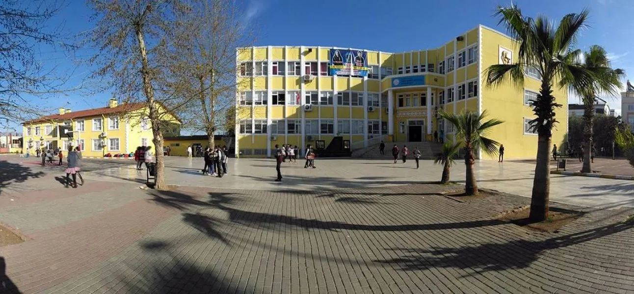 Ayşe-Ahmet Atmaca Ortaokulu