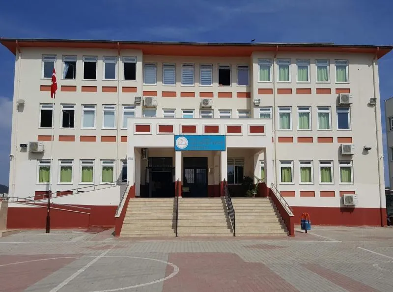 Hacı Mehmet Saygın Ortaokulu
