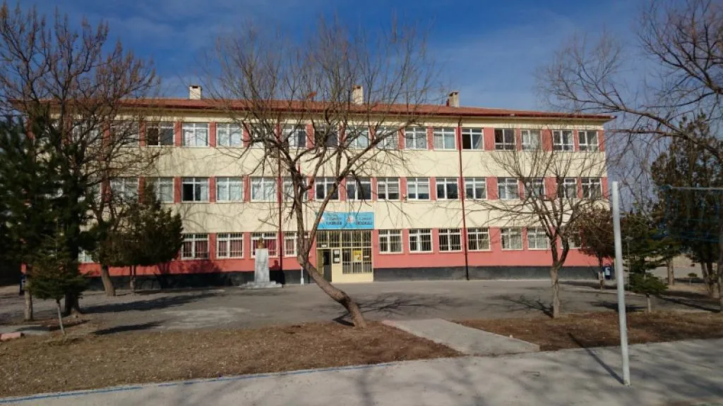 75.Yıl Cumhuriyet Ortaokulu fotoğrafı