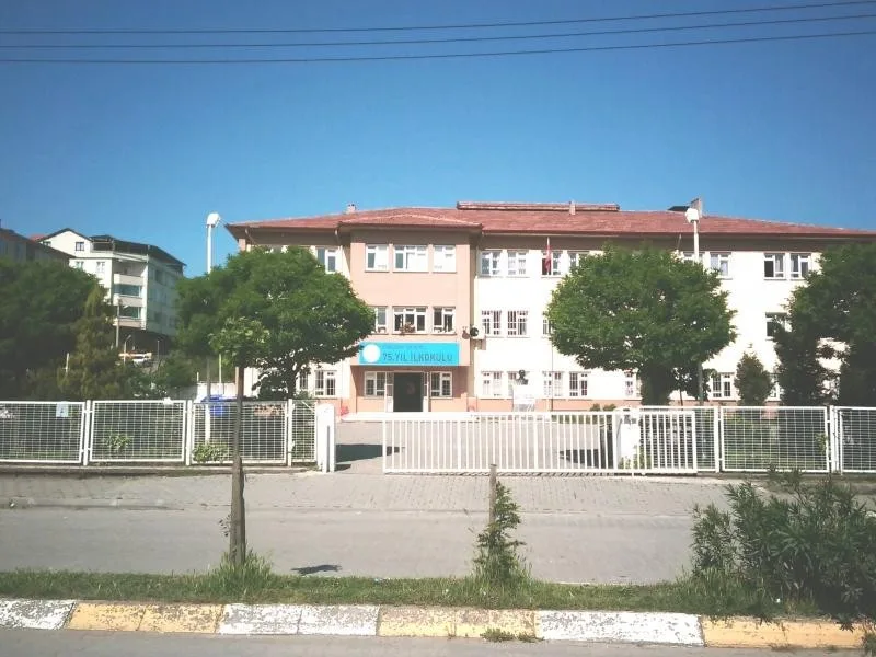 75.Yıl İlkokulu fotoğrafı