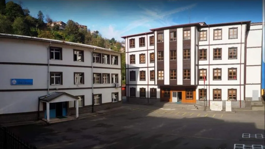 Ambarlık Ortaokulu