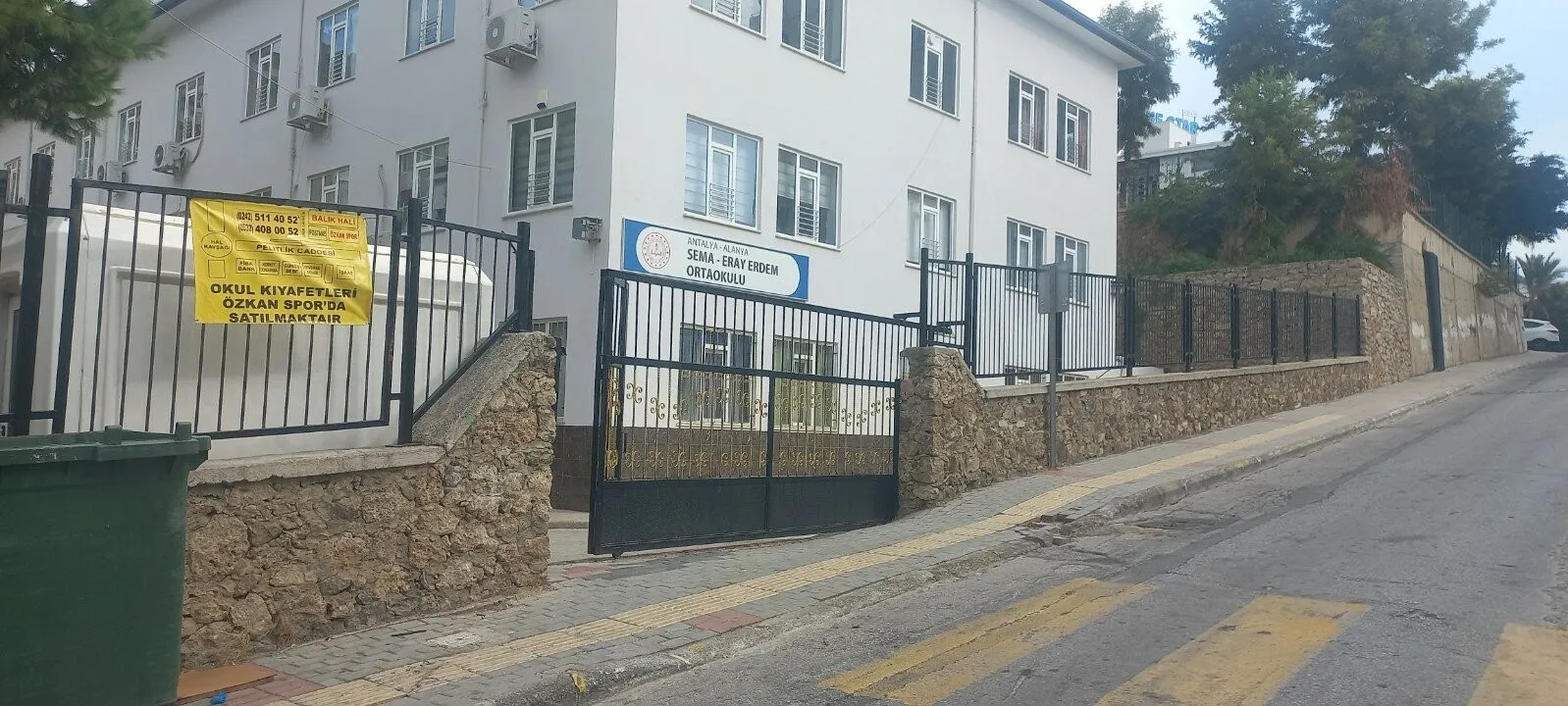 Sema Eray Erdem Ortaokulu fotoğrafı