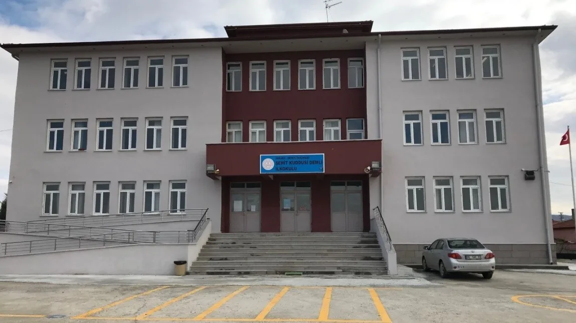 Şehit Kuddusi Demli İlkokulu fotoğrafı