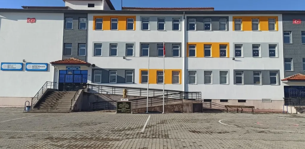 Beyyazı Ortaokulu fotoğrafı