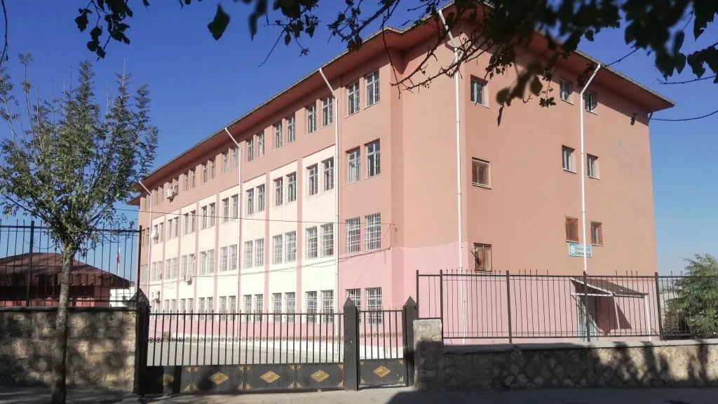 Çevik Ersin Temel İlkokulu fotoğrafı
