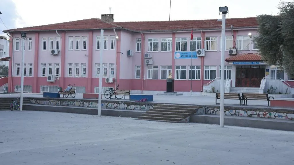 Atatürk İlkokulu fotoğrafı