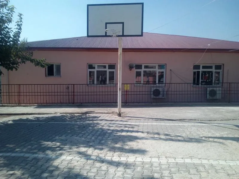 Hacıhalil Arpaç İlkokulu