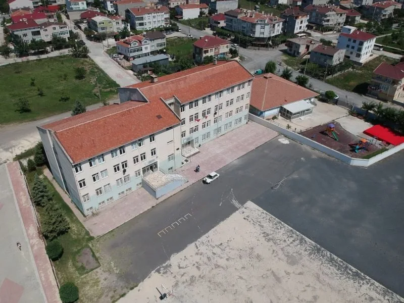 Başöğretmen Ortaokulu fotoğrafı