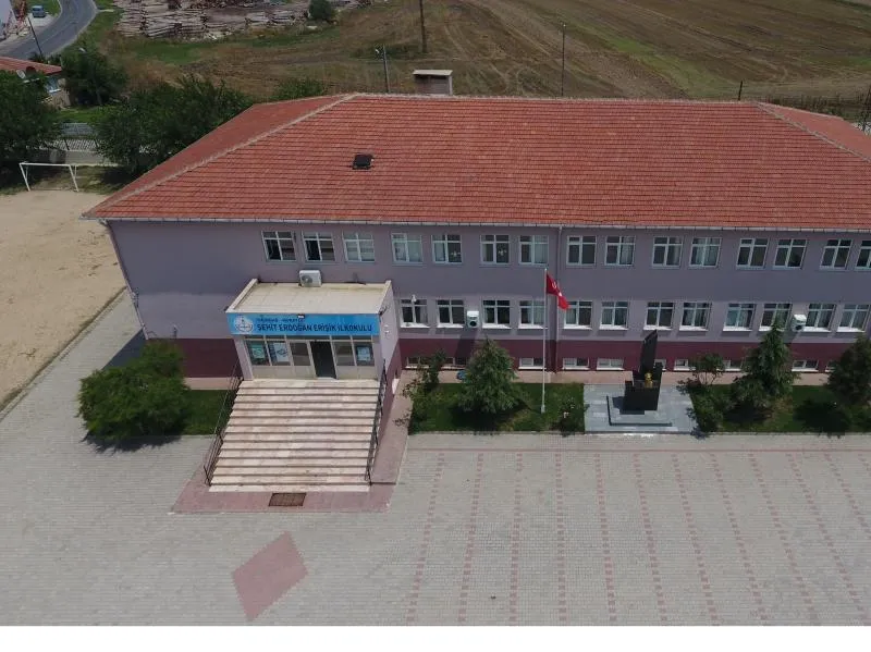 Şehit Erdoğan Erişik İlkokulu fotoğrafı