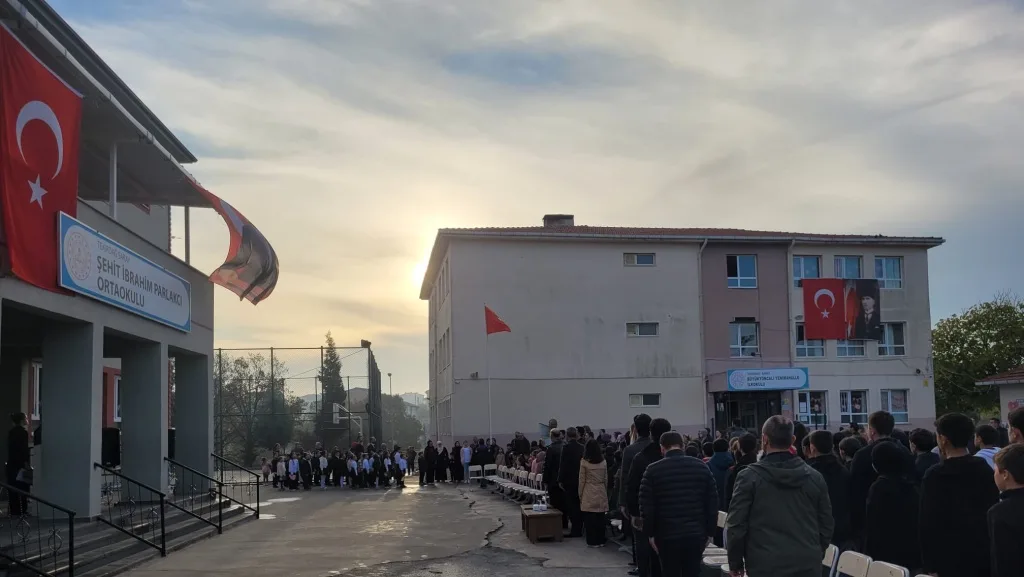 Şehit İbrahim Parlakcı Ortaokulu fotoğrafı