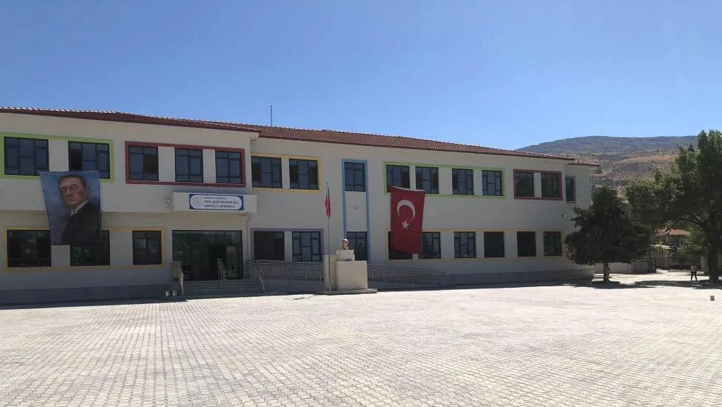 Yaka Şehit Mustafa Baş İlkokulu fotoğrafı