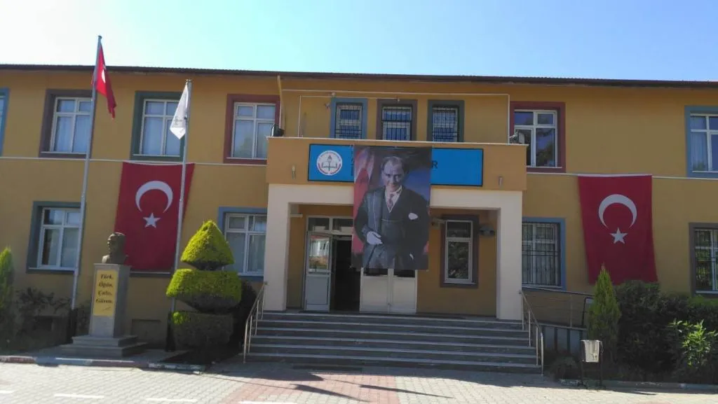 Kötekli Salih Zeki Gür İlkokulu fotoğrafı