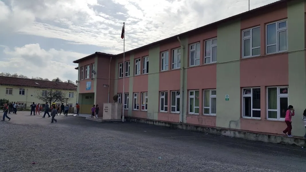 Sivriler Şehit Engin Aydın Ortaokulu