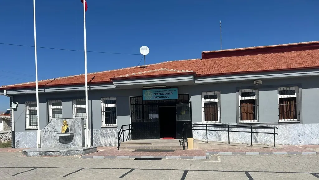 Derekarabağ Ortaokulu fotoğrafı