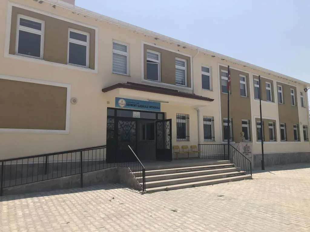 Derbent Ortaokulu fotoğrafı