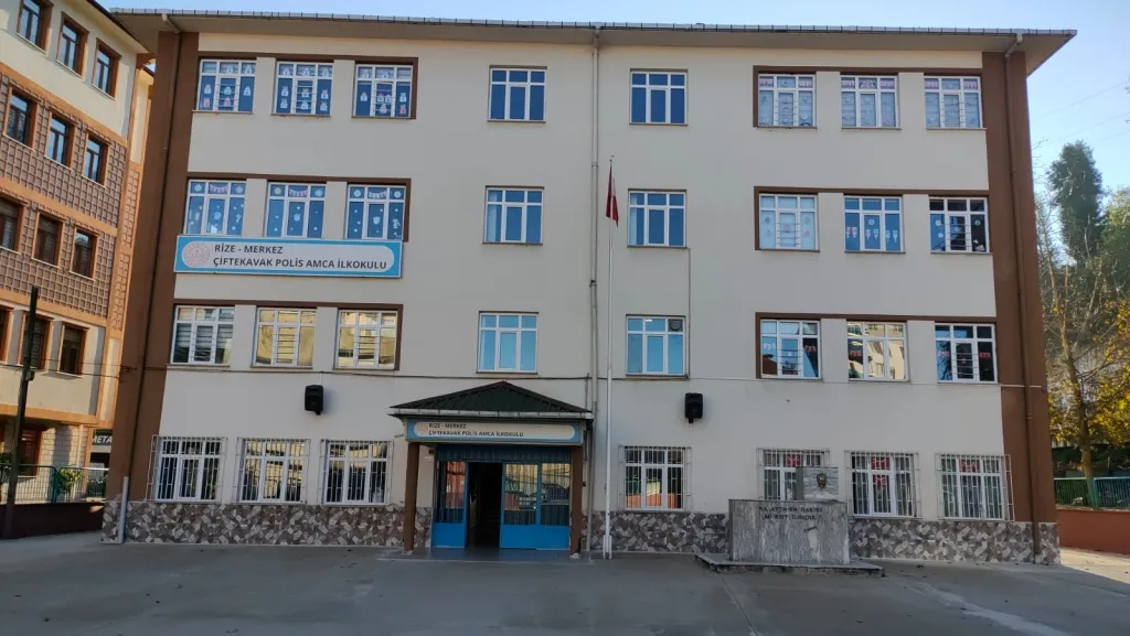 Çiftekavak Polis Amca İlkokulu
