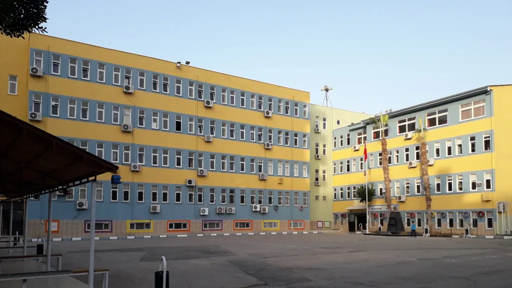Mezitli Belediye İlkokulu