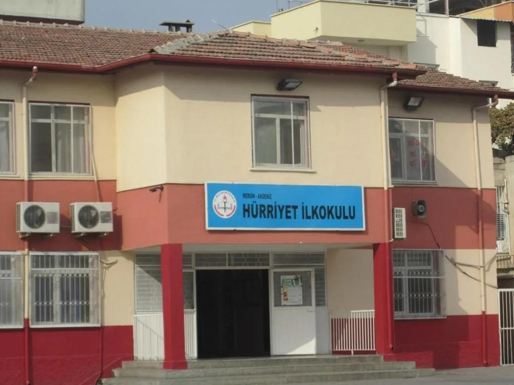 Hürriyet İlkokulu