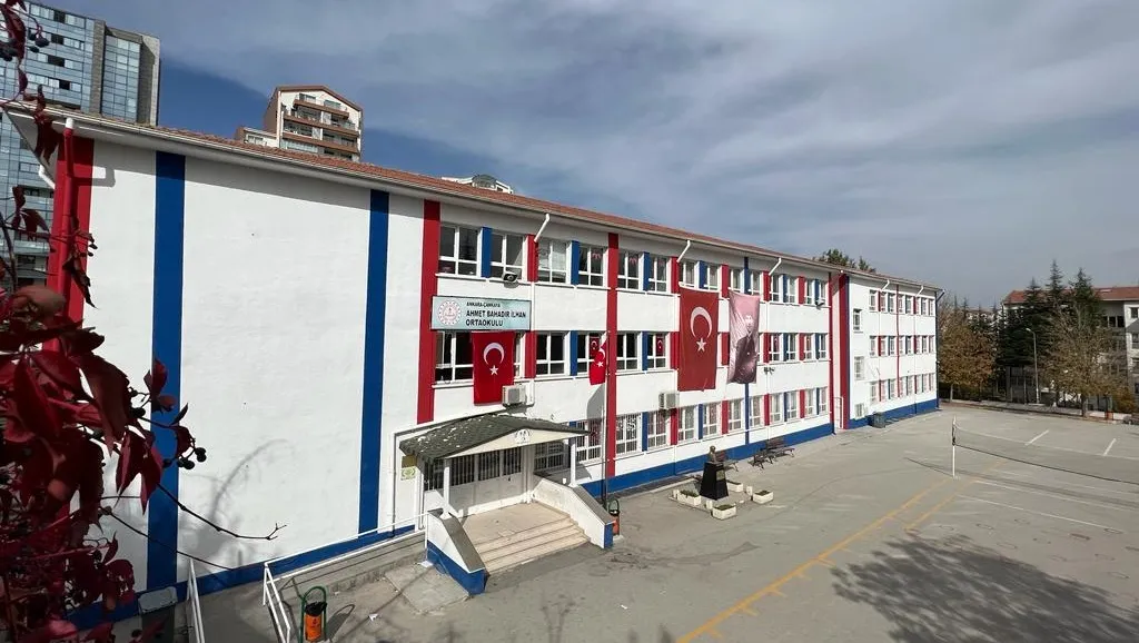Ahmet Bahadır İlhan Ortaokulu