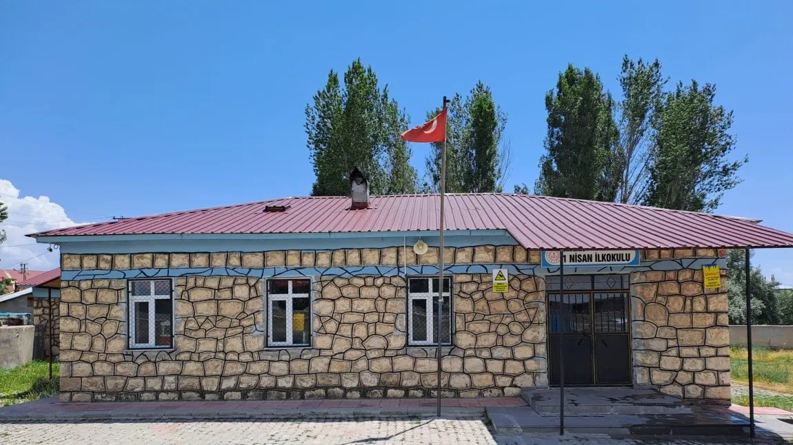 1 Nisan İlkokulu