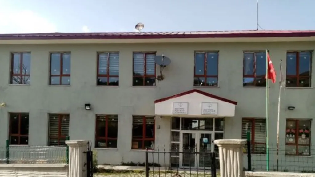 Gölçayır İlkokulu