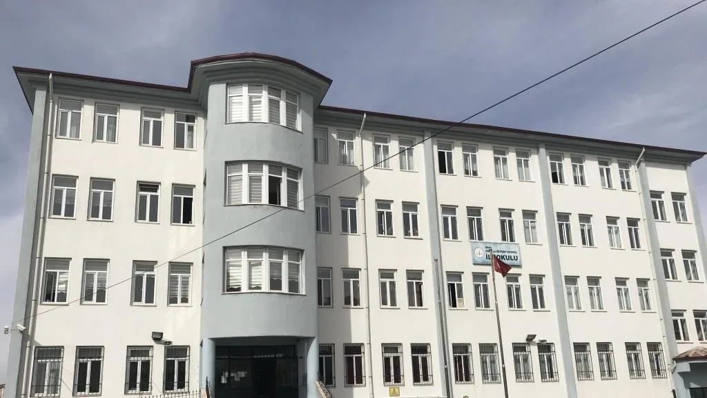 Asım Ve Zeynep Ecemiş İlkokulu fotoğrafı