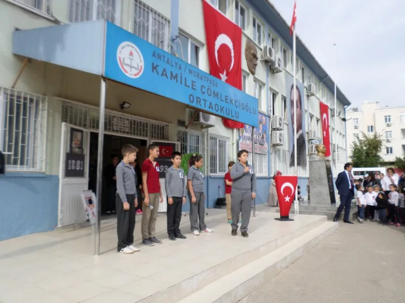 Kamile Çömlekçioğlu Ortaokulu fotoğrafı