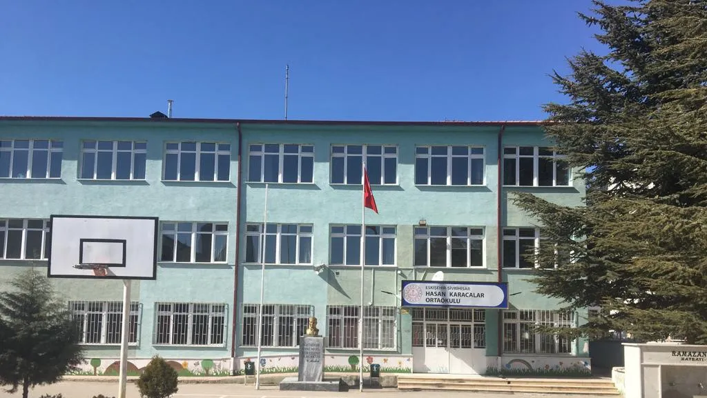 Hasan Karacalar Ortaokulu fotoğrafı