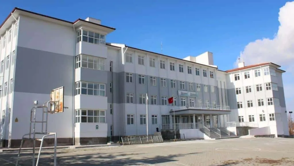Adnan Menderes Ortaokulu fotoğrafı