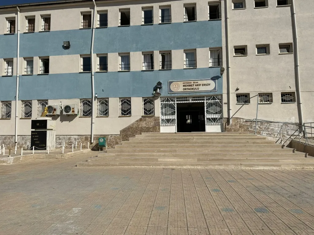 Mehmet Akif Ersoy Ortaokulu fotoğrafı