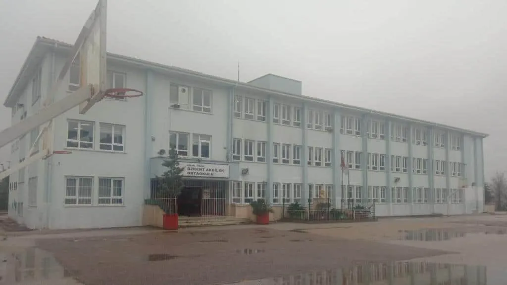 Özkent Akbilek Ortaokulu fotoğrafı
