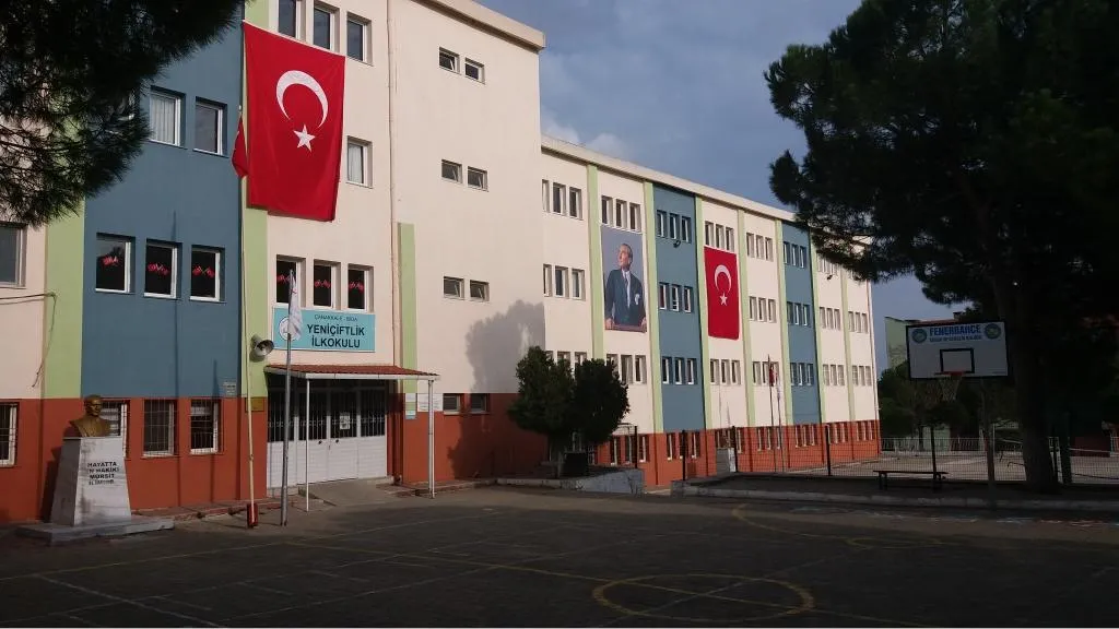 Yeniçiftlik Ortaokulu fotoğrafı