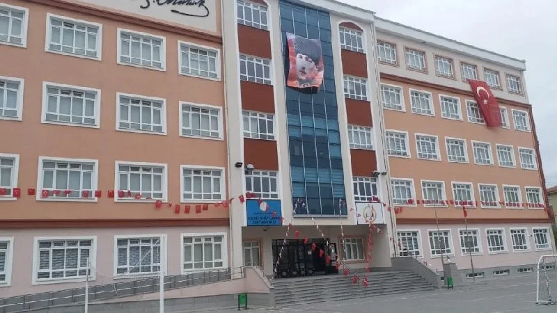 Keçiören Şehit Arif Çakır Ortaokulu fotoğrafı