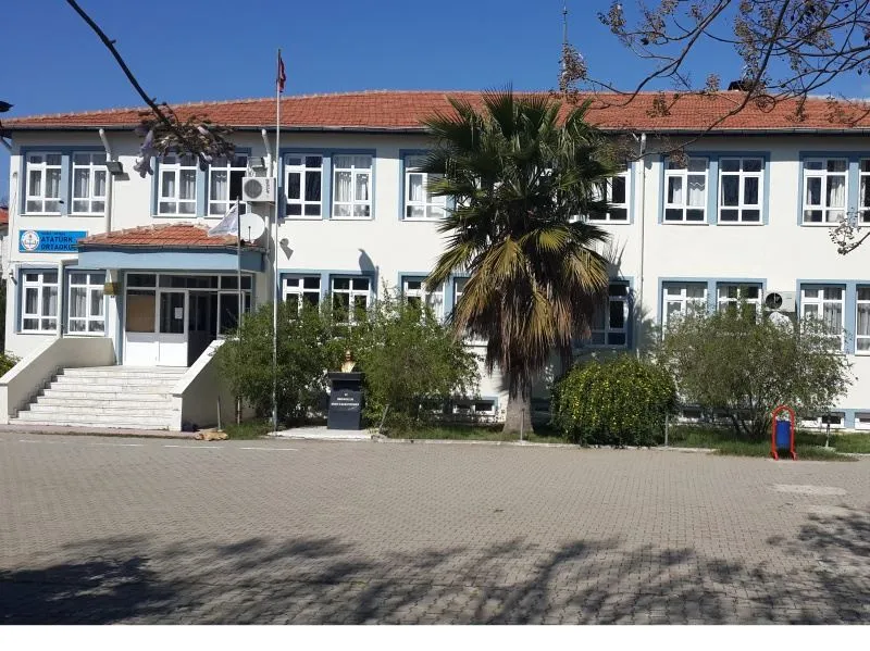Atatürk Ortaokulu fotoğrafı
