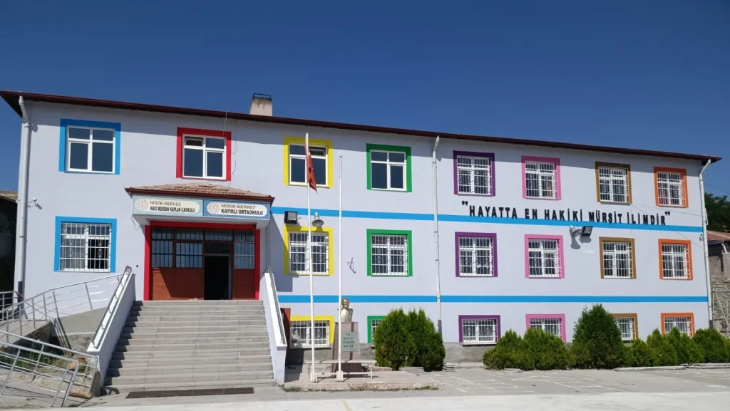 Kayırlı Ortaokulu fotoğrafı