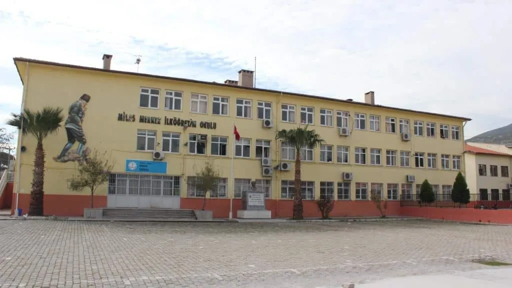 Milas Merkez İlkokulu