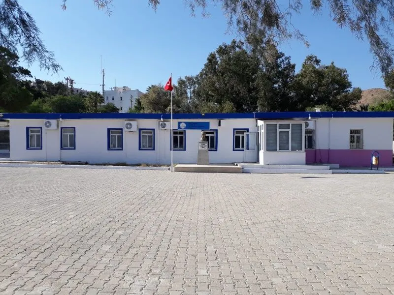Akyarlar Hacı Mahmut Tınaztepe İlkokulu fotoğrafı