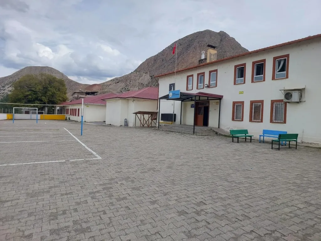 Oltu Ortaokulu fotoğrafı
