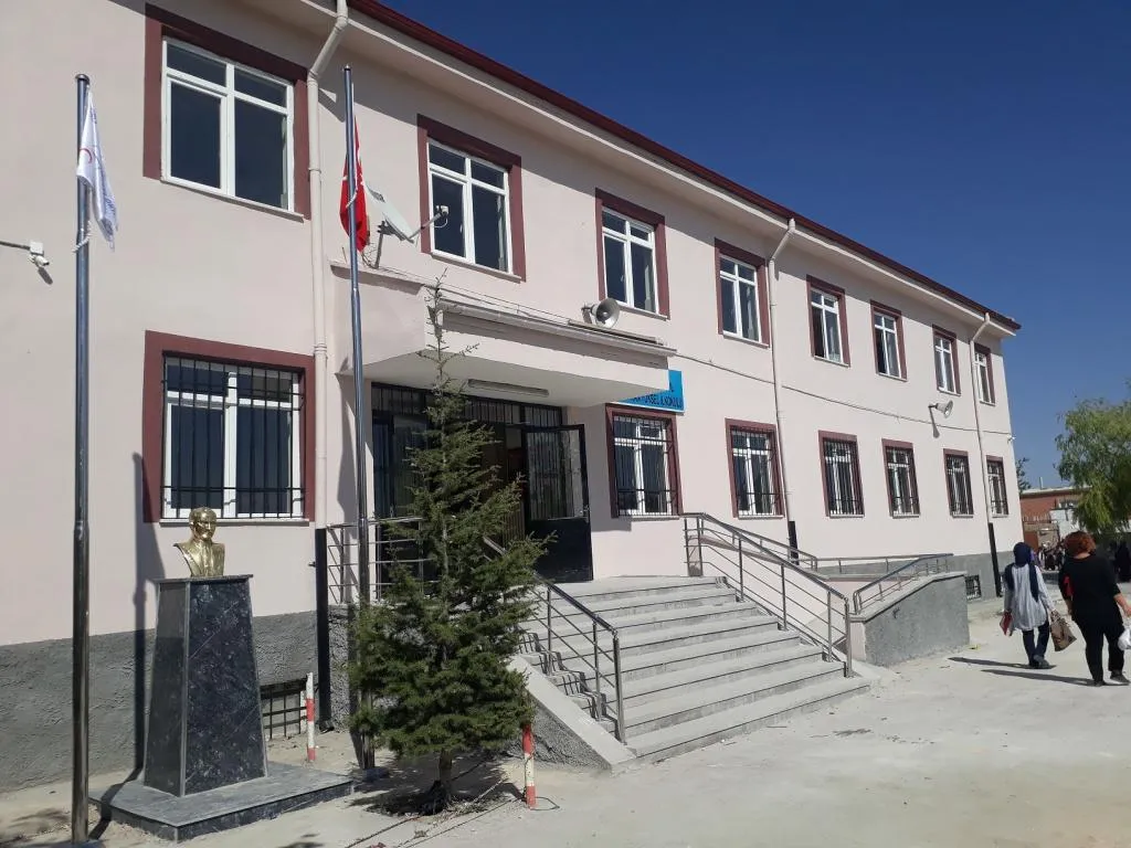 Yeşilgölcük 75. Yıl Türkan Yüksel İlkokulu fotoğrafı