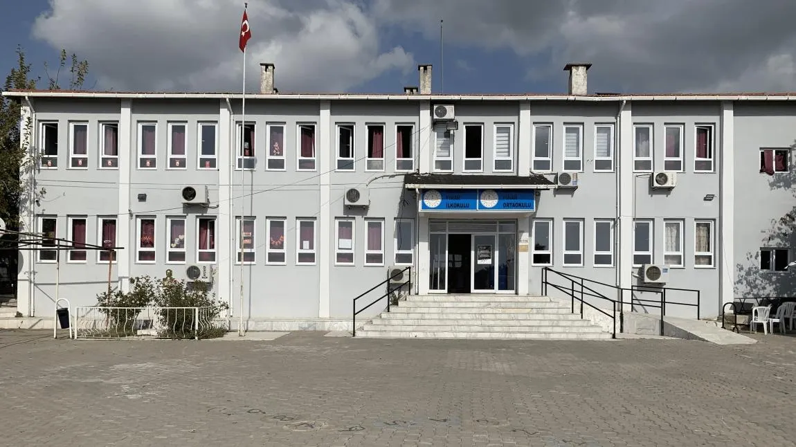 Pınar Ortaokulu