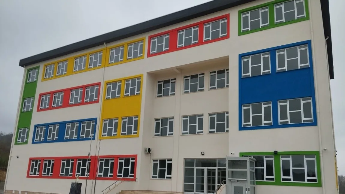 Dolunay İlkokulu