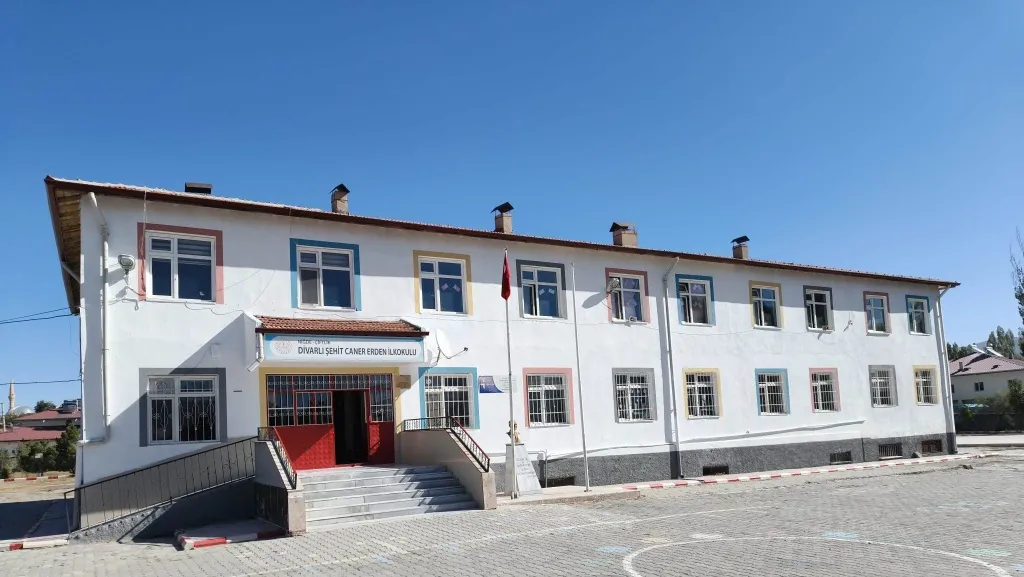 Divarlı Şehit Caner Erden İlkokulu fotoğrafı